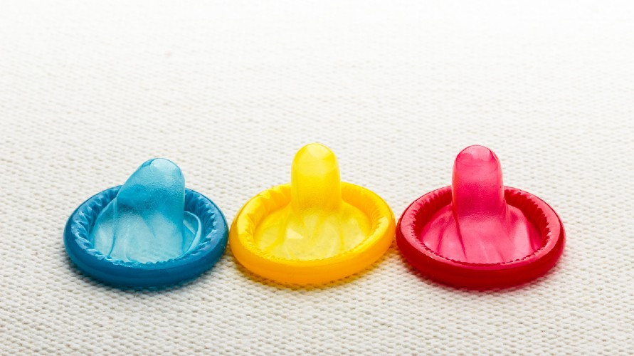 Rekomendasi Kondom Pria dan Wanita serta Cara Menggunakannya